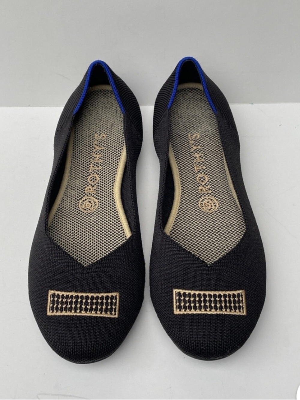 ROTHY'S | Limited EDITION HOLIDAY LICORICE Golden Embroidered | Size 6.5